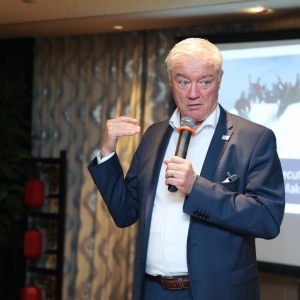 鲍鱼王子&鲍鱼公主邀请SEG瑞士酒店管理教育集团在京为高管们展开培训